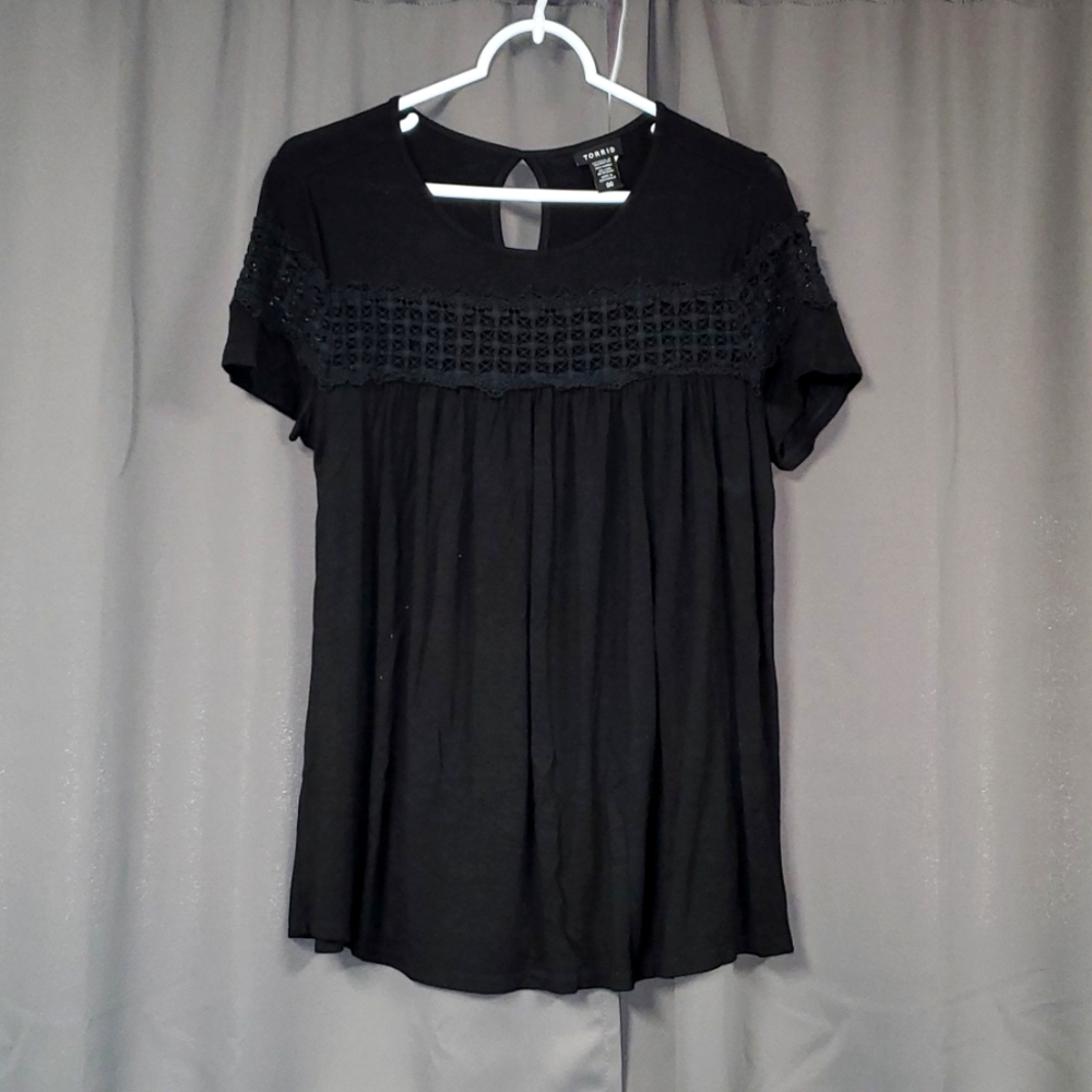 TORRID 00 BLACK LACE SS BLOUSE